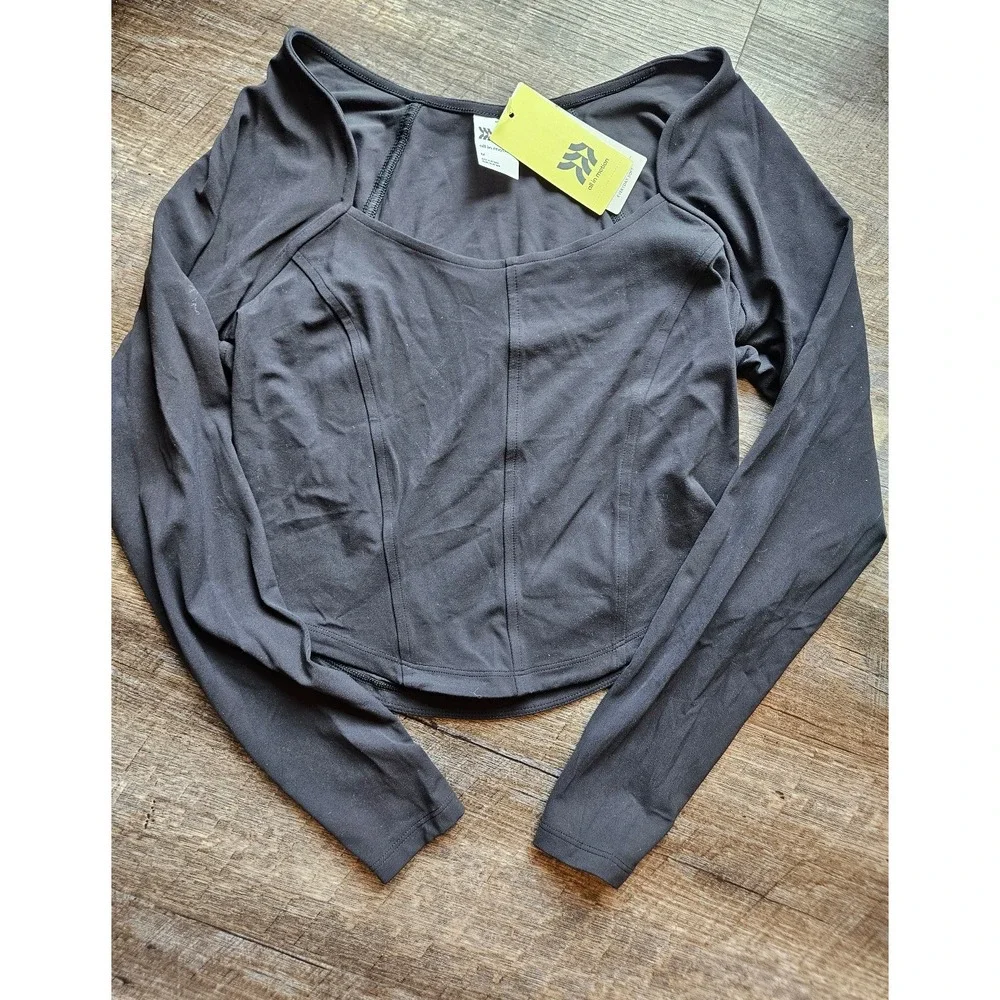 All in Motion womens long sleeve crop top everyday buttery soft black size M